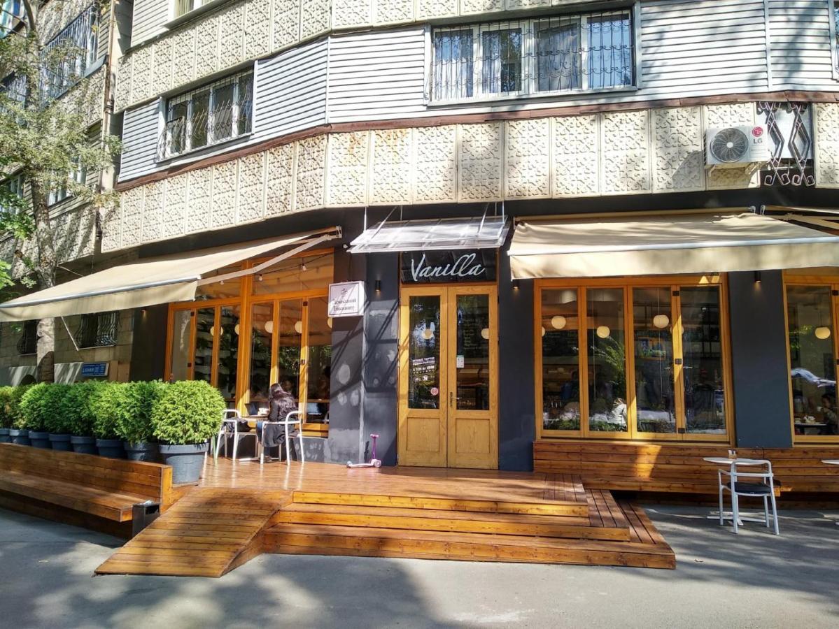 Mika City Hotel Almatý Exterior foto